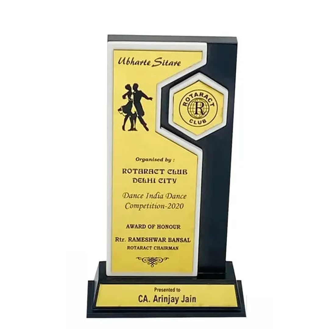 Wooden Trophy Manufacturer in Delhi